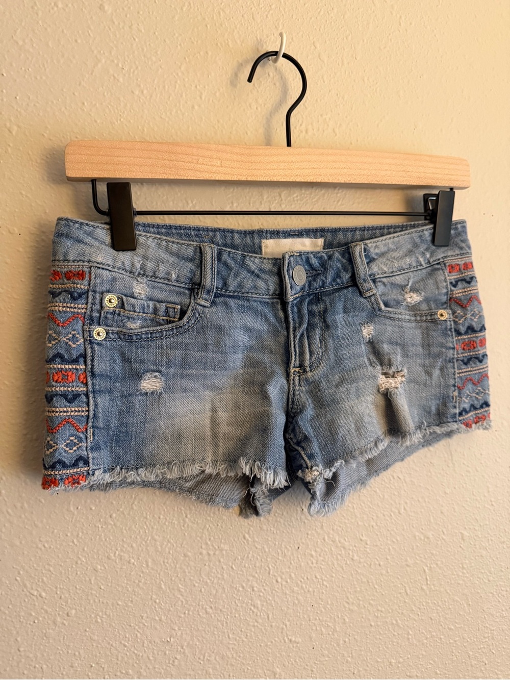 Garage Flirty Short Embroidered Denim Shorts Size 00 Boho Festival Distressed
